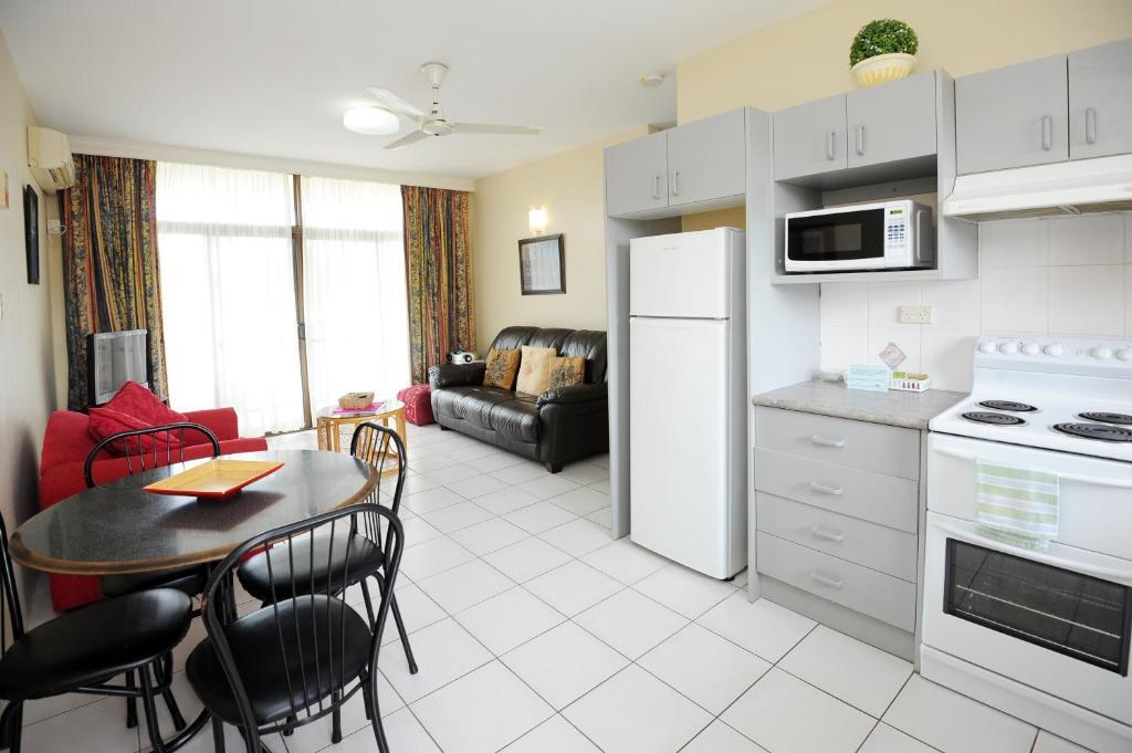 The Tahitian Aparthotel Coffs Harbour Ruang foto