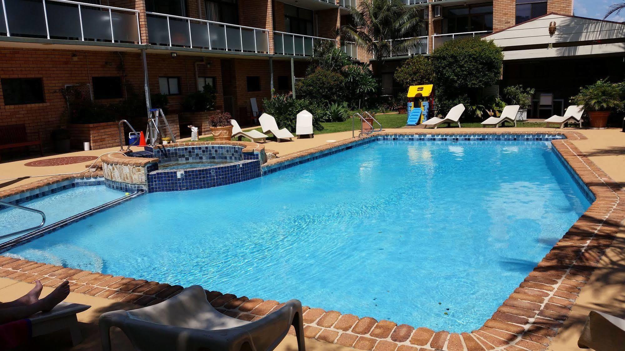 The Tahitian Aparthotel Coffs Harbour Bagian luar foto