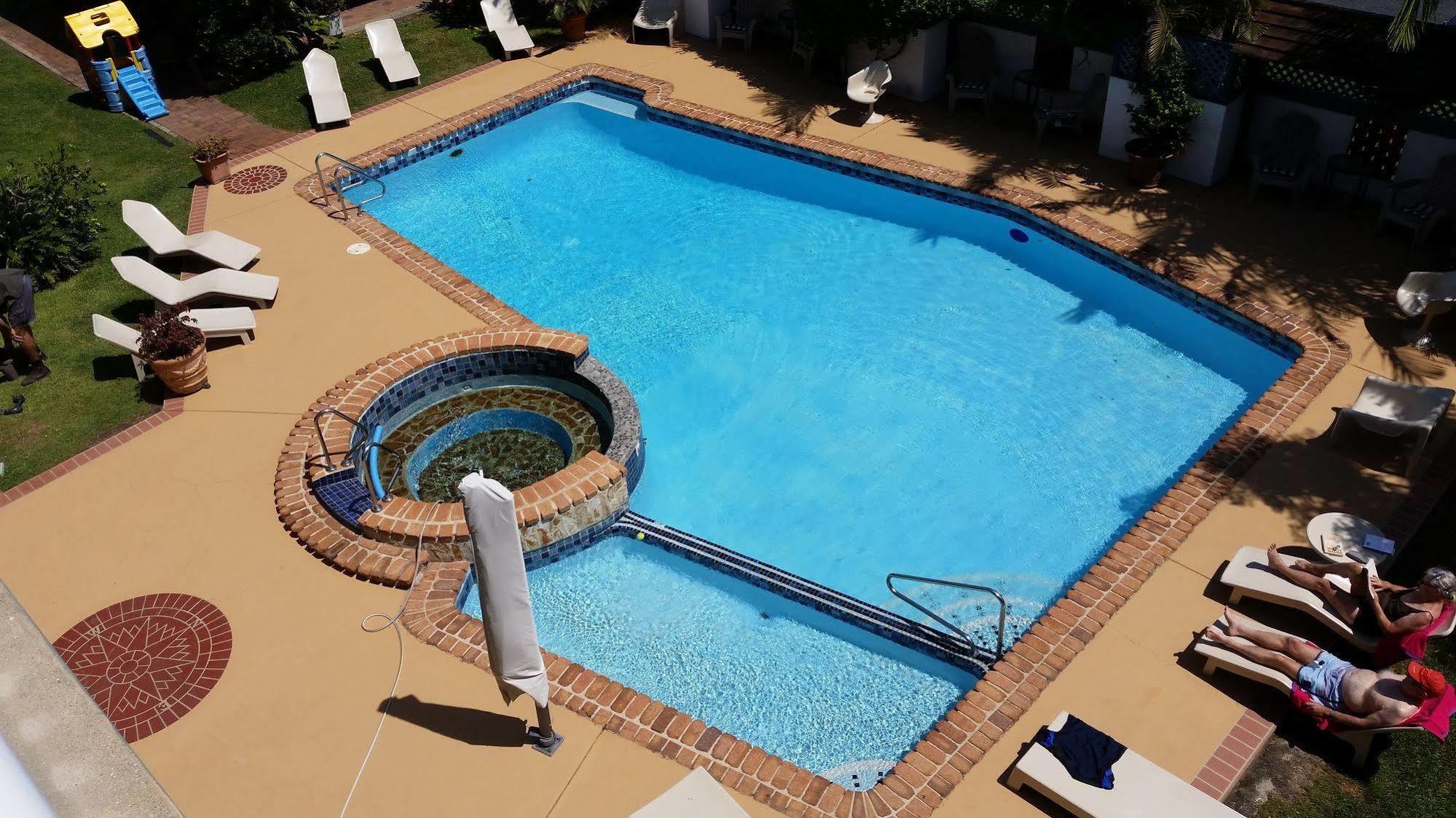 The Tahitian Aparthotel Coffs Harbour Bagian luar foto
