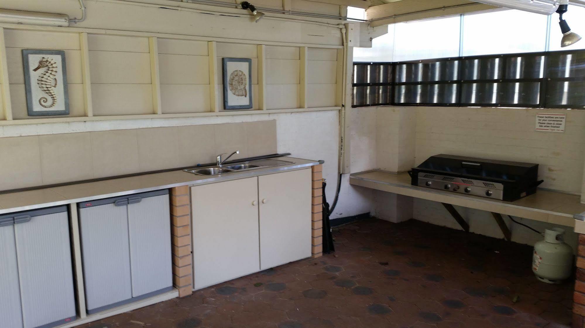 The Tahitian Aparthotel Coffs Harbour Bagian luar foto